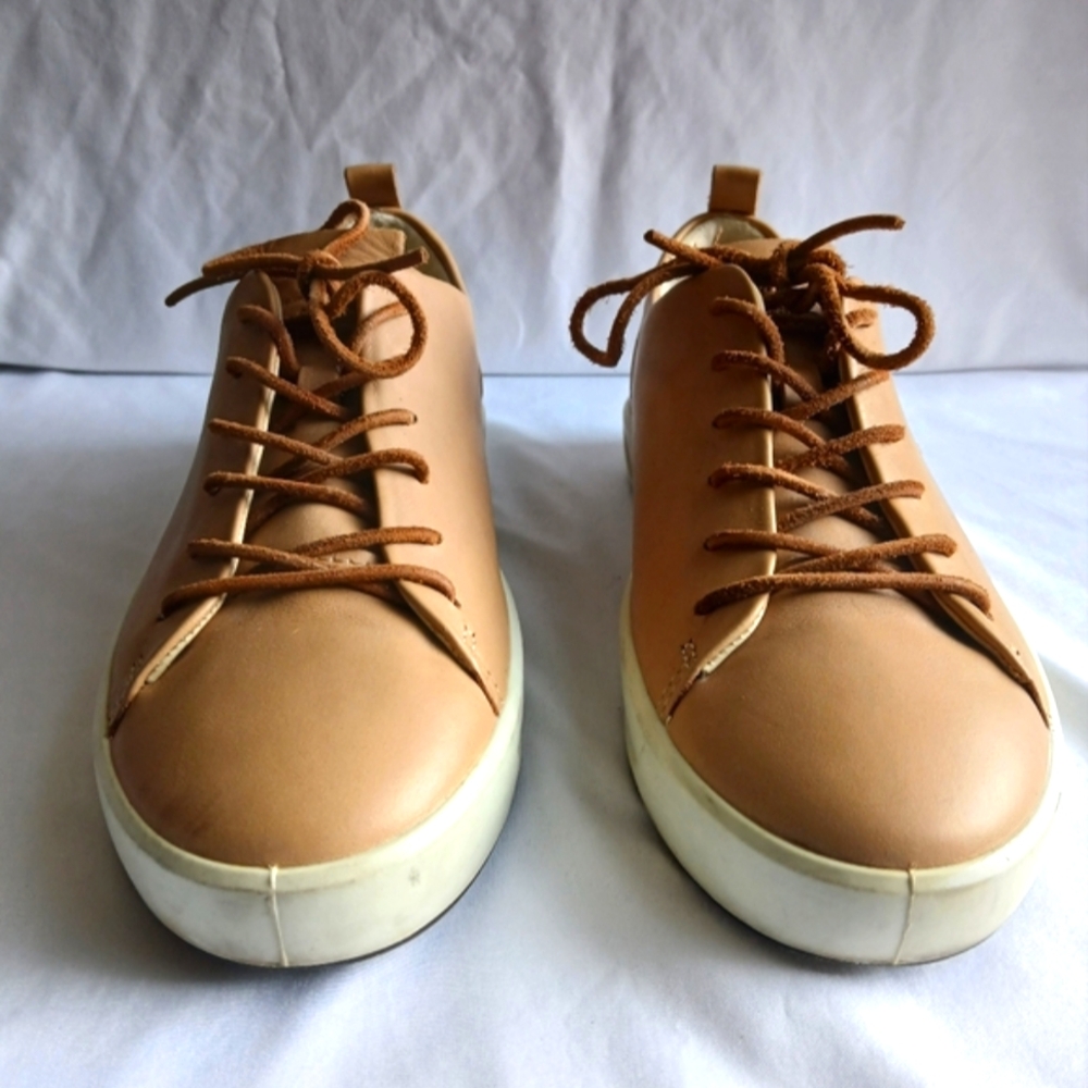 Ecco Women's Soft 7 Comfort Sneakers Size 5